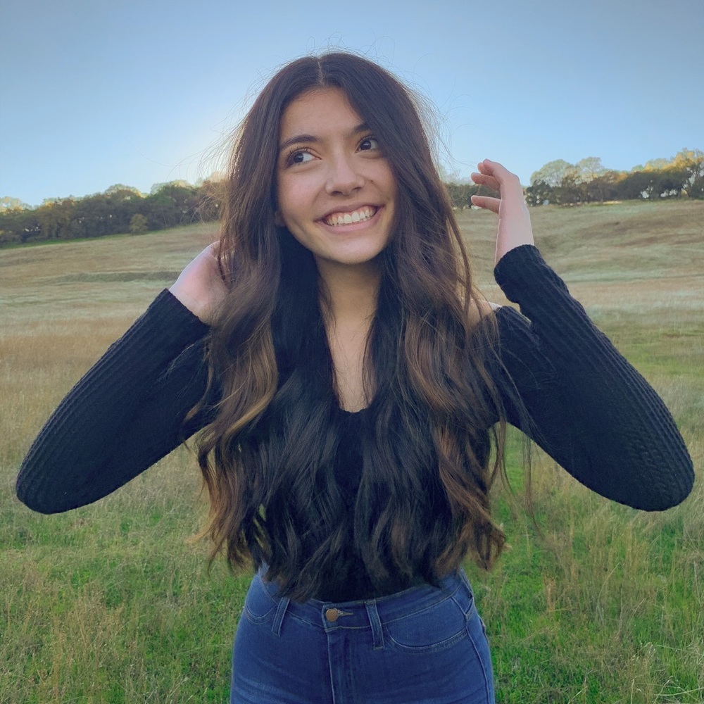 Meet your Posher, Alexis!